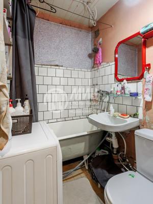 Продам двухкомнатную (2-комн.) квартиру, Сеславинская ул, 2, Москва г