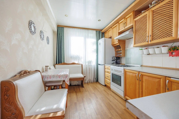 Продам трехкомнатную (3-комн.) квартиру, 22 съезда КПСС ул, 43, Брянск г