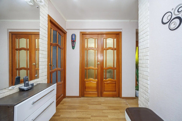 Продам трехкомнатную (3-комн.) квартиру, 22 съезда КПСС ул, 43, Брянск г