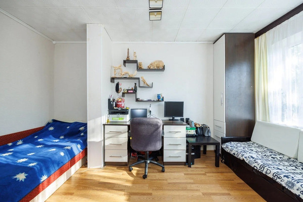 Продам трехкомнатную (3-комн.) квартиру, 22 съезда КПСС ул, 43, Брянск г