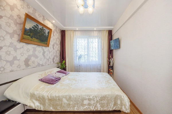 Продам трехкомнатную (3-комн.) квартиру, 22 съезда КПСС ул, 43, Брянск г