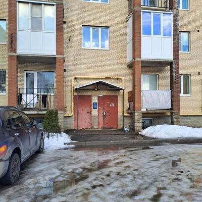 Продам двухкомнатную (2-комн.) квартиру, Западная ул, 18, Малые Колпаны д