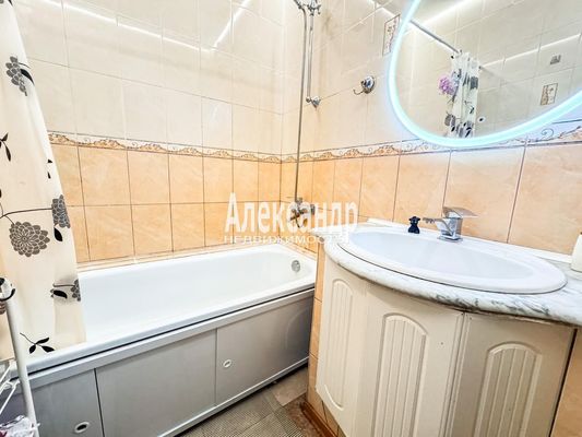 Продам однокомнатную (1-комн.) квартиру, Северный пр-кт, 18/1, Санкт-Петербург г