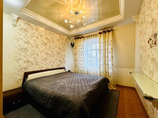 Продам трехкомнатную (3-комн.) квартиру, Свободы ул, 85, Киров г
