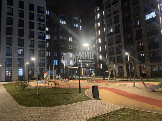 Продам двухкомнатную (2-комн.) квартиру, Зеленые аллеи б-р, 15, Видное г