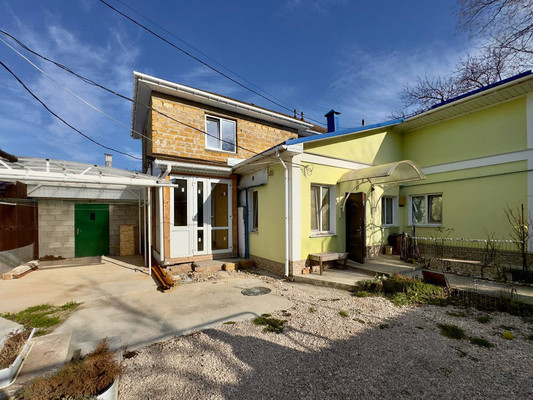 Продам двухкомнатную (2-комн.) квартиру, Черноморская ул, 9, Симферополь г