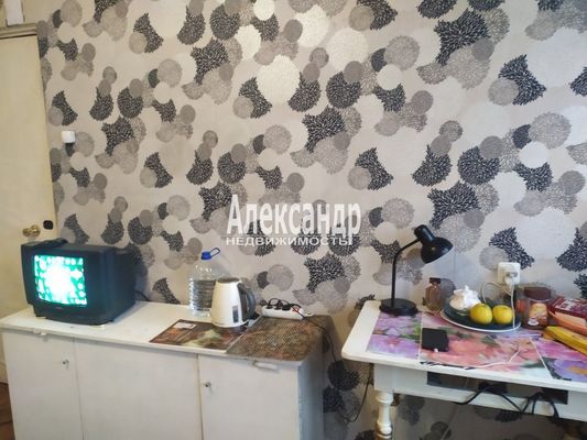 Продам комнату в 2-комн. квартире, Альпийский пер, 26, Санкт-Петербург г
