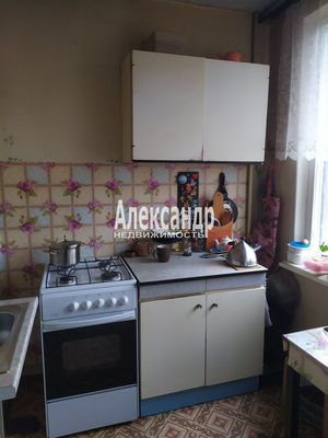 Продам комнату в 2-комн. квартире, Альпийский пер, 26, Санкт-Петербург г