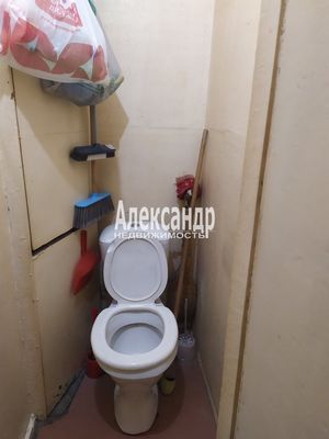 Продам комнату в 2-комн. квартире, Альпийский пер, 26, Санкт-Петербург г