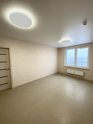Продам трехкомнатную (3-комн.) квартиру, Торфяная ул, 13б, Киров г