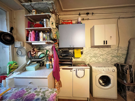 Продам комнату в 5-комн. квартире, Фурштатская ул, 3, Санкт-Петербург г