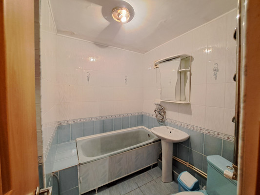 Продам двухкомнатную (2-комн.) квартиру, Мусукаева ул, 34, Нальчик г