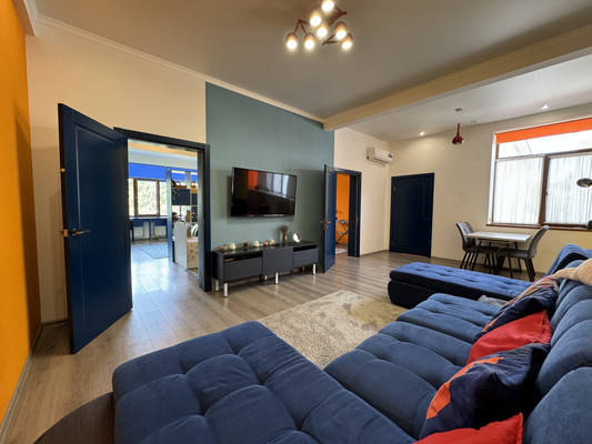 Продам многокомнатную квартиру, Фруктовая ул, 25б, Симферополь г