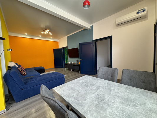 Продам многокомнатную квартиру, Фруктовая ул, 25б, Симферополь г