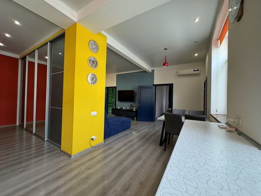Продам многокомнатную квартиру, Фруктовая ул, 25б, Симферополь г
