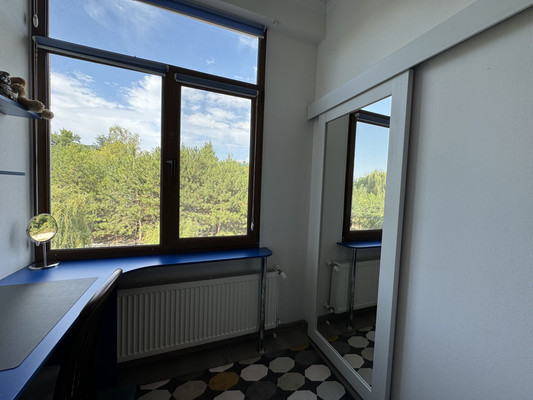 Продам многокомнатную квартиру, Фруктовая ул, 25б, Симферополь г
