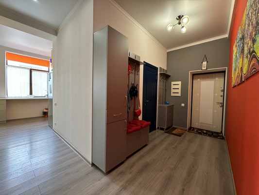 Продам многокомнатную квартиру, Фруктовая ул, 25б, Симферополь г