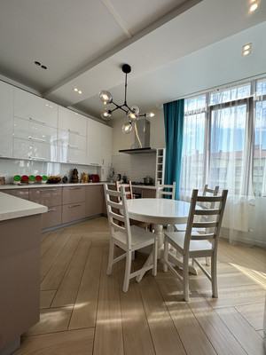 Продам многокомнатную квартиру, Фруктовая ул, 25б, Симферополь г