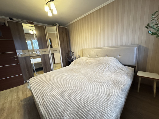 Продам двухкомнатную (2-комн.) квартиру, Туполева ул, 18/1, Ростов-на-Дону г