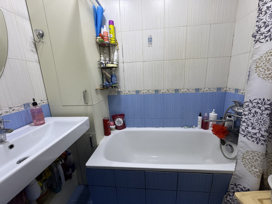 Продам двухкомнатную (2-комн.) квартиру, Туполева ул, 18/1, Ростов-на-Дону г