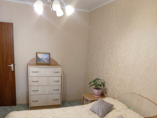 Продам двухкомнатную (2-комн.) квартиру, Павленко ул, 54, Симферополь г