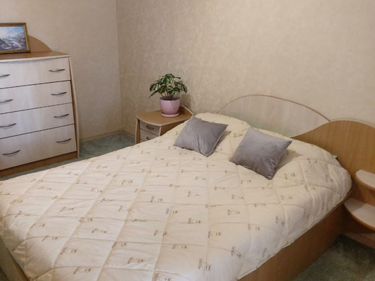 Продам двухкомнатную (2-комн.) квартиру, Павленко ул, 54, Симферополь г