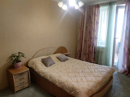 Продам двухкомнатную (2-комн.) квартиру, Павленко ул, 54, Симферополь г