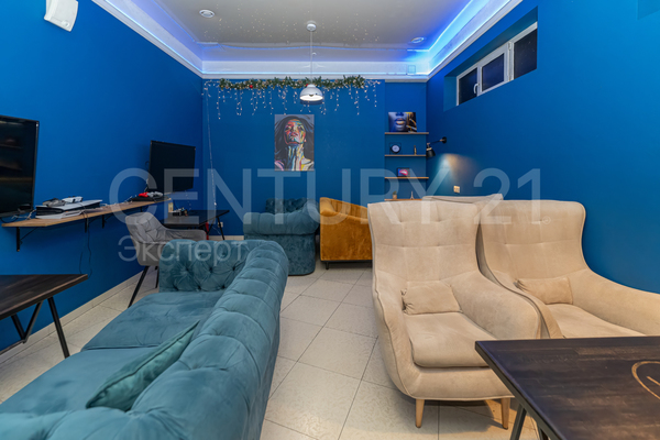 Продам коммерческое помещение 217 м2, Университетская ул, 2В , Калининград г