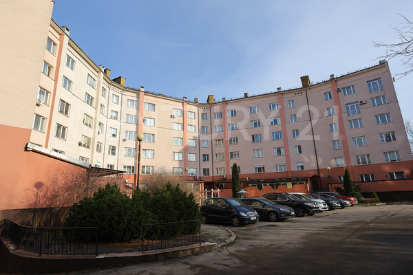 Продам двухкомнатную (2-комн.) квартиру, Стрелковая ул, 1 , Калининград г