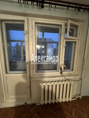 Продам двухкомнатную (2-комн.) квартиру, Центральная ул, 17, Селезнево п