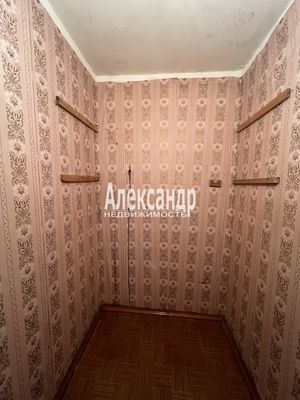 Продам двухкомнатную (2-комн.) квартиру, Центральная ул, 17, Селезнево п