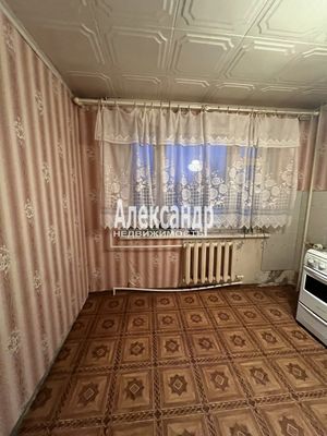Продам двухкомнатную (2-комн.) квартиру, Центральная ул, 17, Селезнево п