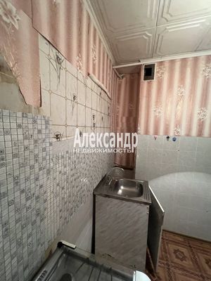 Продам двухкомнатную (2-комн.) квартиру, Центральная ул, 17, Селезнево п