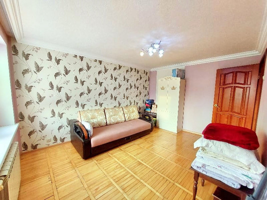 Продам трехкомнатную (3-комн.) квартиру, Ленина пр-кт, 61, Баксан г