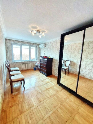 Продам трехкомнатную (3-комн.) квартиру, Ленина пр-кт, 61, Баксан г
