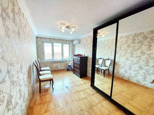 Продам трехкомнатную (3-комн.) квартиру, Ленина пр-кт, 61, Баксан г