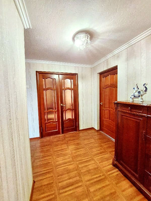 Продам трехкомнатную (3-комн.) квартиру, Ленина пр-кт, 61, Баксан г