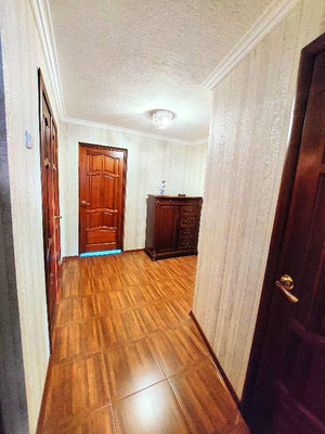 Продам трехкомнатную (3-комн.) квартиру, Ленина пр-кт, 61, Баксан г