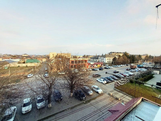 Продам трехкомнатную (3-комн.) квартиру, Ленина пр-кт, 61, Баксан г