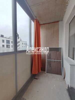 Продам однокомнатную (1-комн.) квартиру, Парковая ул, 18к5, Петергоф г