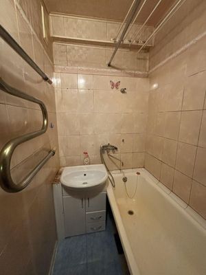 Продам двухкомнатную (2-комн.) квартиру, Солдата Корзуна ул, 20к2, Санкт-Петербург г