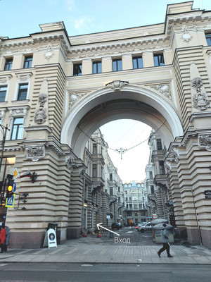 Продам трехкомнатную (3-комн.) квартиру, Пестеля ул, 13-15, Санкт-Петербург г