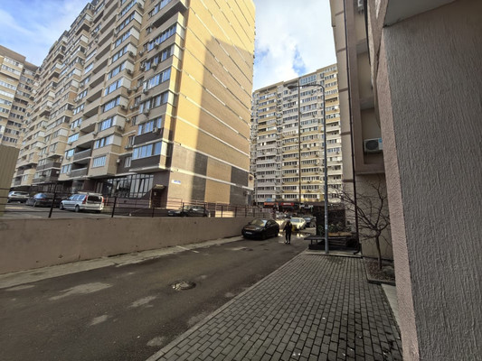 Продам однокомнатную (1-комн.) квартиру, им. Селезнева ул, 4к10, Краснодар г