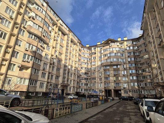 Продам однокомнатную (1-комн.) квартиру, им. Селезнева ул, 4к10, Краснодар г