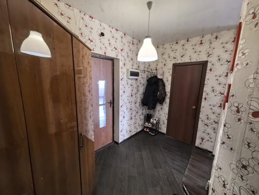 Продам однокомнатную (1-комн.) квартиру, им. Селезнева ул, 4к10, Краснодар г