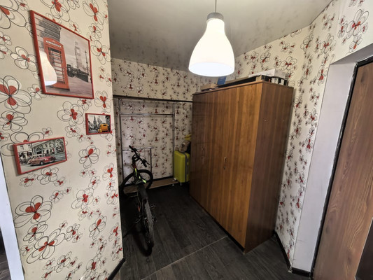 Продам однокомнатную (1-комн.) квартиру, им. Селезнева ул, 4к10, Краснодар г