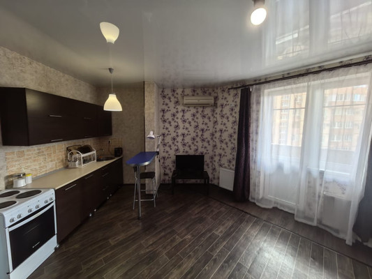 Продам однокомнатную (1-комн.) квартиру, им. Селезнева ул, 4к10, Краснодар г