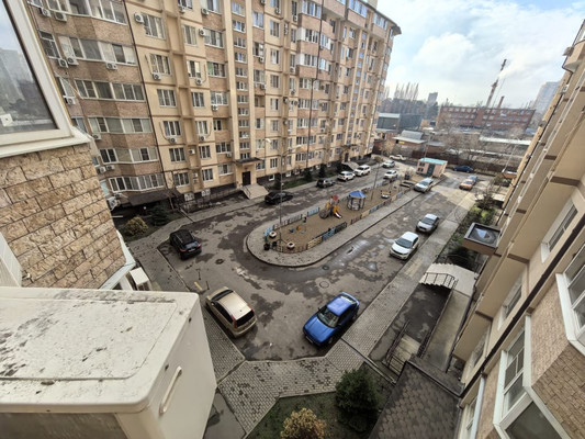 Продам однокомнатную (1-комн.) квартиру, им. Селезнева ул, 4к10, Краснодар г