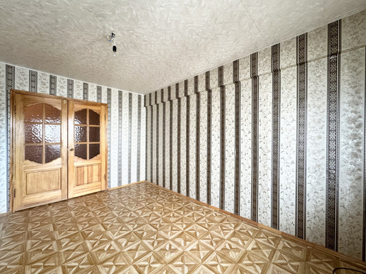 Продам двухкомнатную (2-комн.) квартиру, Орловская ул, 6, Брянск г