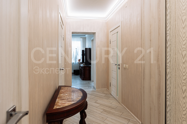 Продам трехкомнатную (3-комн.) квартиру, Пугачева ул, 20А , Зеленоградск г